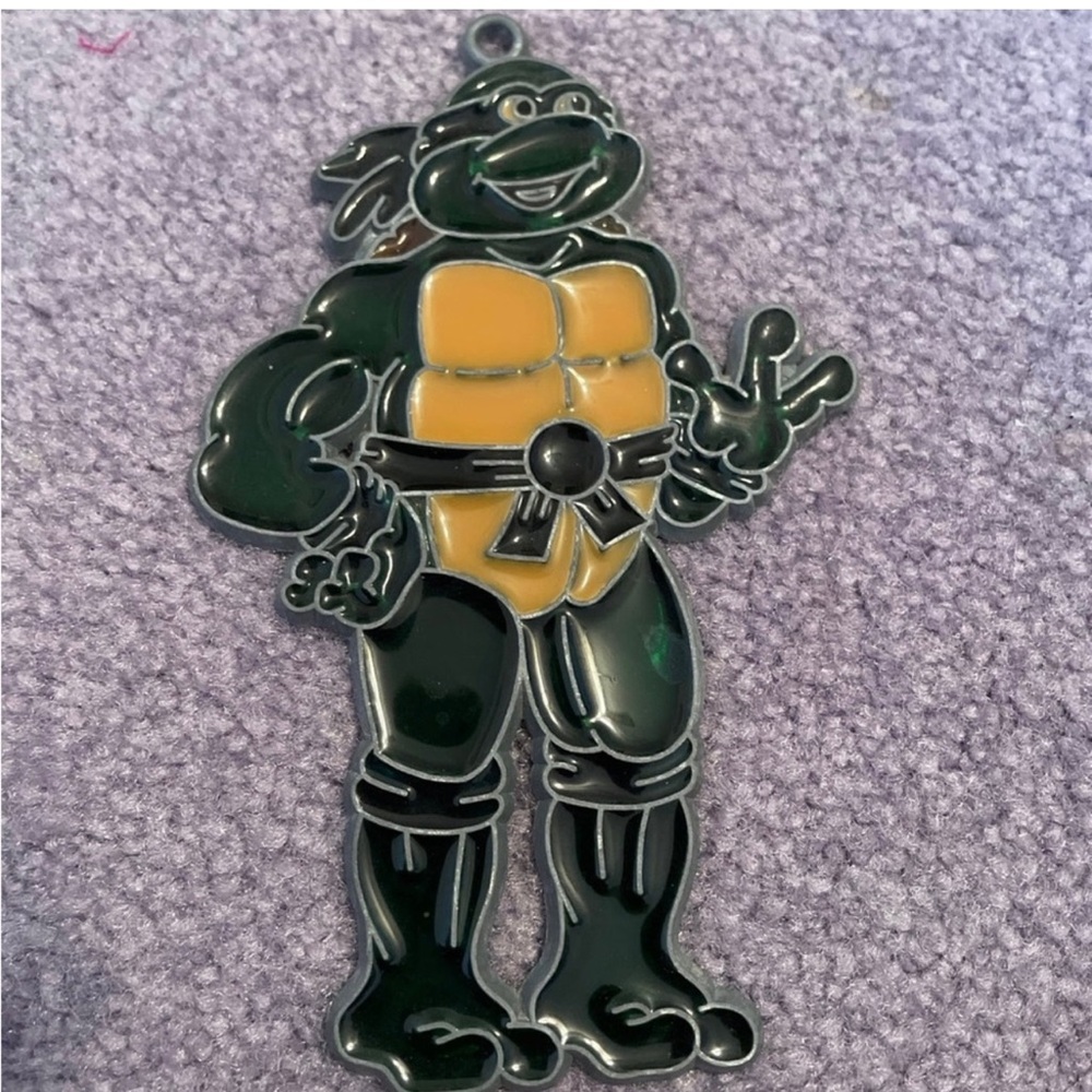 Vintage TMNT Teenage Mutant Ninja Turtles Glass Suncatcher Ornament